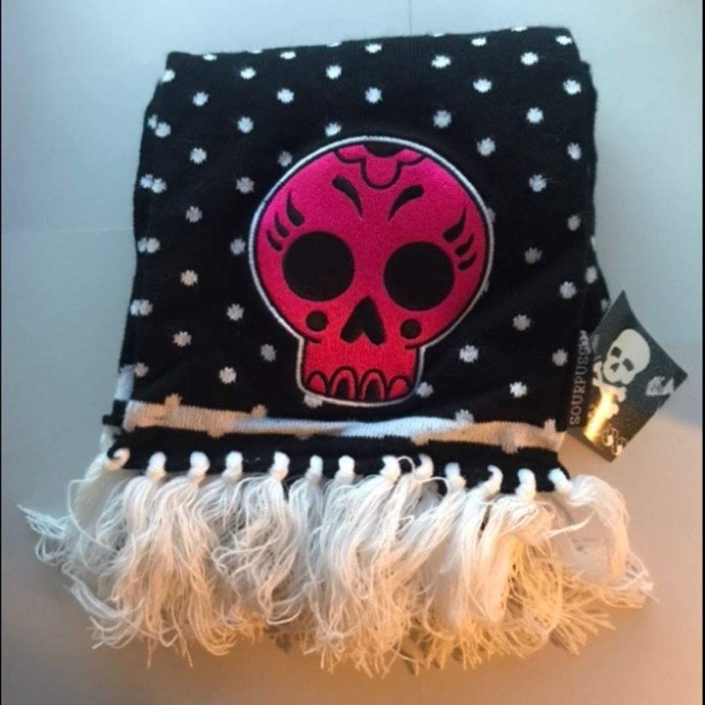 Sourpuss Scarf